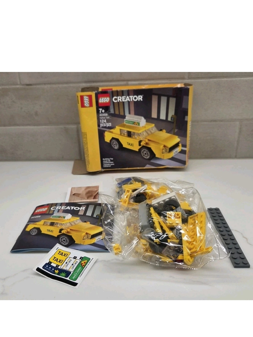 Lego Creator 40468 Yellow Taxi 124 Pcs New Opened Box